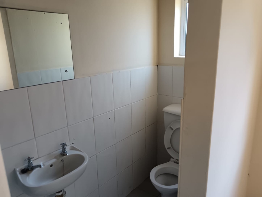 4 Bedroom Property for Sale in Beacon Bay North Eastern Cape